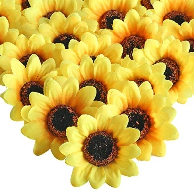 Abbildung von HUAESIN 50 Stücke Künstliche Sonnenblumenköpfe Plastik Sonnenblumen Köpfe Klein Kunstblumen Blumenköpfe Gefälschte Deko für Hochzeit Party Tischdeko DIY Basteln Kleidung Dekoration 8cm