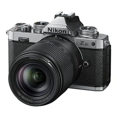 Abbildung von Nikon Z fc + Nikkor DX 18 140 VR