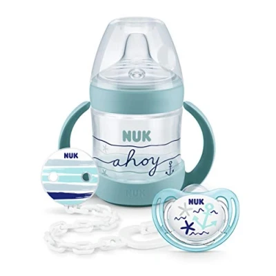 Abbildung von NUK Nature Sense Beach Set, 1 x Trinklernflasche, Freestyle Silikon Schnuller, Schnullerkette, 6 18 Monate (Set grün)