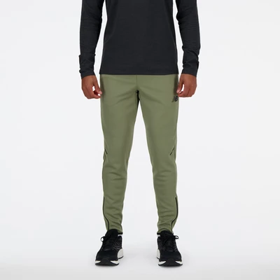 Abbildung von New Balance Tenacity Jogginghose, Herren, Größe: Small, Green