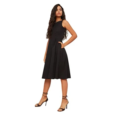 Abbildung von TRENDYOL Damen Plissiertes Kleid Business, Schwarz, 38