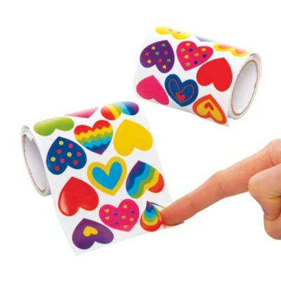 Abbildung von Baker Ross AX687 Herz Aufkleber auf der Rolle im Vorteilspack, 600 Stück, Kinder Aufkleber, ideal für Kinder, Kunst und Bastelprojekte, Karten Scrapbooking