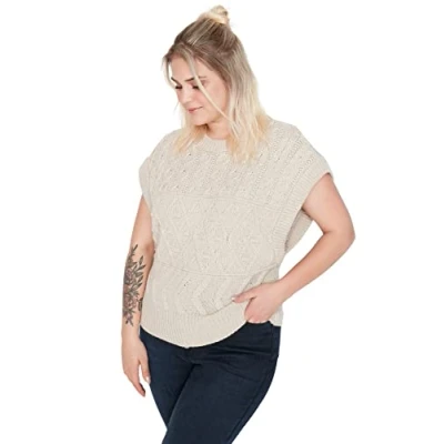 Abbildung von TRENDYOL Damen Crew Neck Plain Relaxed Plus Size Sweater, Stone, XXL EU