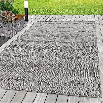 Abbildung von SIMPEX Outdoor Teppich, Boho Design, Teppich Grau, 80 x 150 cm, skandinavischen Stil, Küche, Balkon, Terrasse, Garten, Picknick