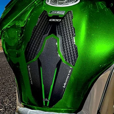 Abbildung von Resin Bike Aufkleber für Motorrad Kompatibel mit Kawasaki Versys 1000 2019 2020 Grand Tourer Grün Metall. Tankabdeckung vor Stößen und Kratzern. 3D Harzklebstoff Stickers Made in Italy
