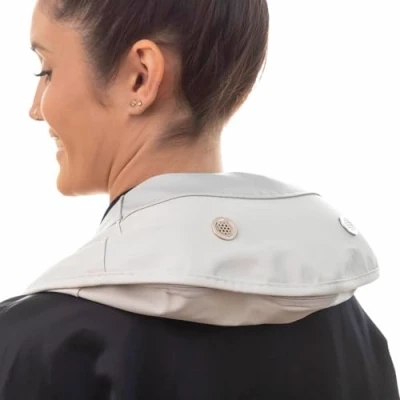 Abbildung von InnovaGoods® Elektrischer Tapping Massagegerät mit Klopfen und Wärme Tappillan lindert Muskelverspannungen verbessert die Durchblutung. Kompaktes leichtes Design, ideal für Zuhause.