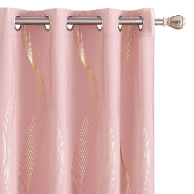 Abbildung von Deconovo Set mit 2 Vorhängen, silberfarben, Motiv Verdunkelungslinie, Thermo, 117 x 183 cm, Ösenvorhang, modernes Design, für Schlafzimmer, Haus, Wohnzimmer, Korallenrosa