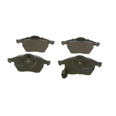 Abbildung von BOSCH 0 986 494 018 Bremsbelagsatz Low Metallic mit integriertem Verschleißsensor Kolbenclip VOLKSWAGEN: Passat B3/B4 Limousine