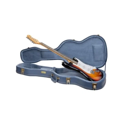 Abbildung von Crossrock Relief Series Holzkoffer für Telecaster und Stratocaster Modelle, mit stark strukturierter Oberfläche, Kunstfell in Nerzoptik, Edelstahlverschlüssen Rauchblau (CRW630STSB)