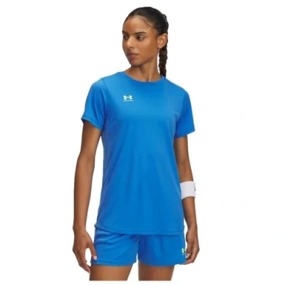 Abbildung von Under Armour Challenger Tshirt basic, Damen, Größe: XS, Blue atlantis/high visibility yellow