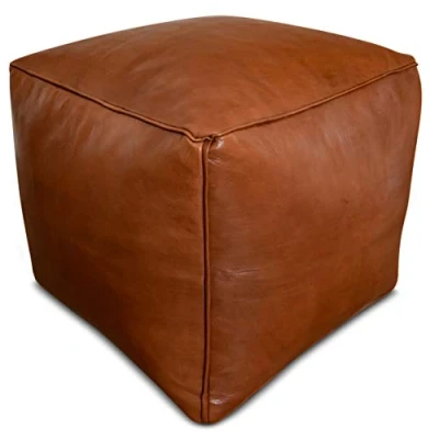 Abbildung von See the Good Quadratischer Leder Pouf Handgefertigt gefüllt geliefert Ottoman, Sitzsack, Fußhocker (Karamellbraun)