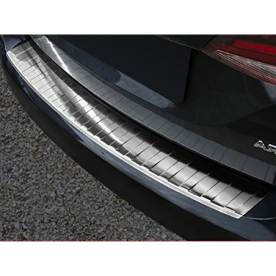 Abbildung von AZUGA Ladekantenschutz aus Edelstahl mit 3D Abkantung passend für Opel Astra K Sports Tourer ab 11/2015 8/2022 AZ29000089 Stoßstangenschutz
