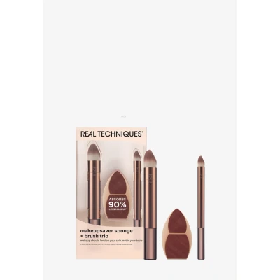 Abbildung von Real Techniques Makeupsaver Schwamm + Pinsel Trio, Make up Blending &amp; für flüssige Cremeformulierungen, imitiert Fingeranwendung reduziert Abfall, tierversuchsfrei