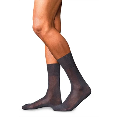 Abbildung von FALKE Herren Socken No. 9 M So Pure Fil d&#039;Écosse Baumwolle einfarbig 1 Paar, Grau Anthracite Melange 3190, 43 44