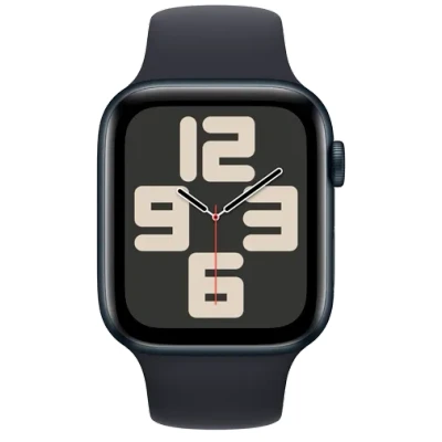 Abbildung von Apple Watch SE 2023 44mm Schwarz (Schwarzes Silikon Armband M/L)