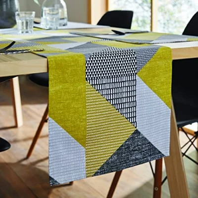 Abbildung von Catherine Lansfield Dining Larsson Tischläufer Geo Baumwolle 33x220 cm ockergelb