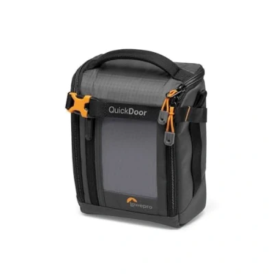Abbildung von Lowepro GearUp Creator Box Medium II, spiegellose Kameratasche und DSLR Kameratasche, schnell zugängliche aus recycelten Stoffen, gepolsterter orangefarbener Innenteiler, grau