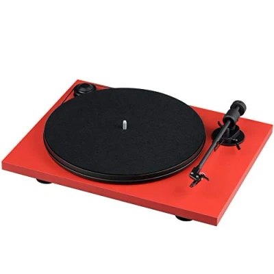 Abbildung von Pro Ject Primary E, Audiophiler Plug&amp;Play Plattenspieler (Rot)