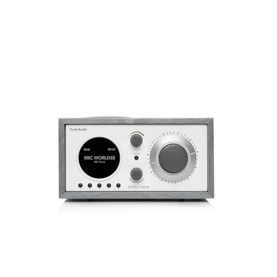 Abbildung von Tivoli Audio Model One+ FM/DAB+ Radio mit Bluetooth und Fernbedienung (Grau / Weiß)