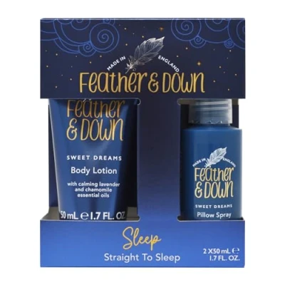 Abbildung von Feather &amp; Down Geschenkset „Straight to Sleep“ (50ml Kopfkissenspray 50ml Bodylotion) Das perfekte Duo zum Einschlafen, angereichert mit ätherischem Lavendel und Kamillenöl. Natürliche Extrakte.