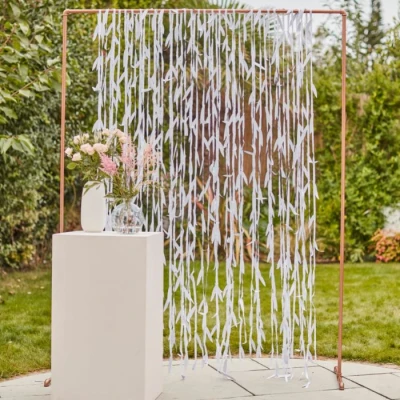 Abbildung von Ginger Ray White Floral Leaf Foliage Curtain Kulisse Party Dekoration, 100 Meter