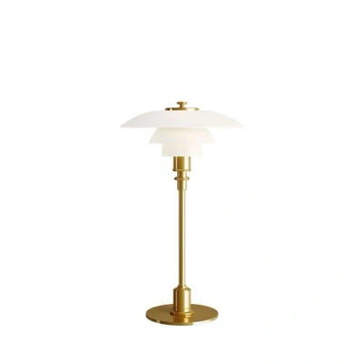 Abbildung von Louis Poulsen PH 2/1 Tischlampe messing weiß