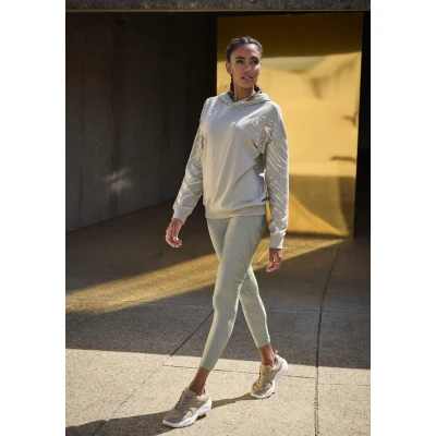 Abbildung von LASCANA ACTIVE Funktionsleggings &quot; Sportleggings&quot;, mit glänzendem Print und 3D Schriftzug