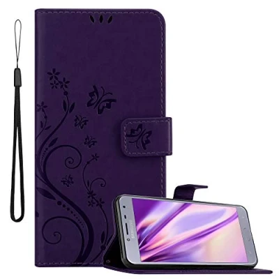 Abbildung von Cadorabo Hülle kompatibel mit Samsung Galaxy J4 2018 Blumen Design aus Kunst Leder Flip Klappbare Stoßfeste Magnetische [Standfunktion] [Kartenfächern] Cover für Tasche in Lila