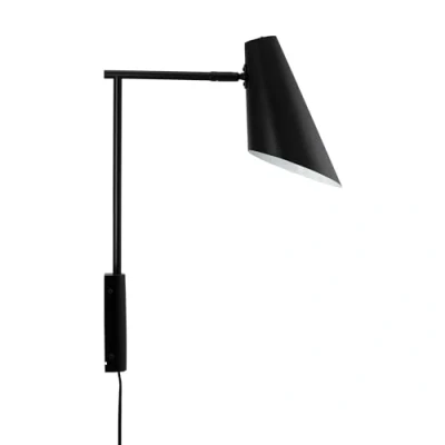 Abbildung von Dyberg Larsen Cale Wandleuchte Höhe 46 cm schwarz