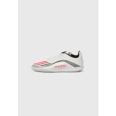 Abbildung von adidas Performance F50 Messi CLUB Fußballschuh Halle White/lucid red/silvercoloured für Kinder, Größe: 35.5, red/silver coloured Schuhe