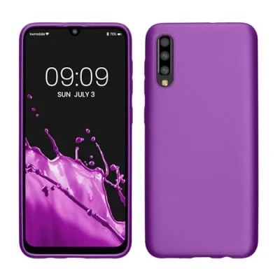 Abbildung von kwmobile Case kompatibel mit Samsung Galaxy A50 Hülle Schutzhülle aus Silikon metallisch schimmernd Handyhülle Metallic Violett