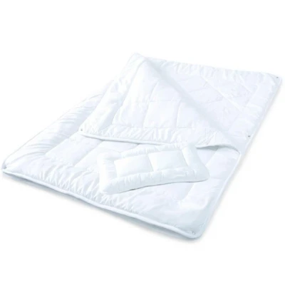 Abbildung von aqua textil Soft Touch Kinder Set Bettdecke 100 x 135 cm 250g und 350g mit Kissen 40 60 150g 4 Jahreszeitendecke klimaregulierend Oeko TEX