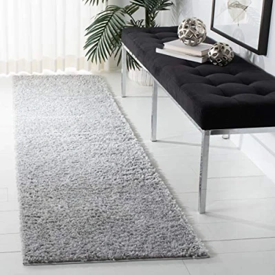 Abbildung von SAFAVIEH Zottelig Teppich für Wohnzimmer, Esszimmer, Schlafzimmer August Shag Collection, Kurzer Flor, Silber, 76 X 183 cm