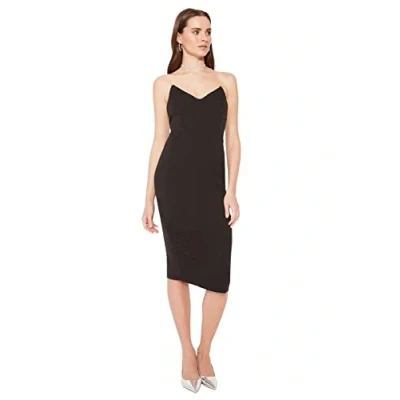 Abbildung von Trendyol Damen Figurbetontes, gewebtes Midi Kleid, Schwarz, 38