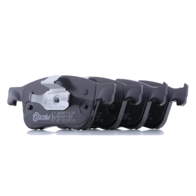 Abbildung von BREMBO P 24 234 Bremsbelagsatz exkl. Verschleißwarnkontakt mit Kolbenclip, Anti Quietsch Blech ohne Zubehör FORD: Focus Mk4 Limousine