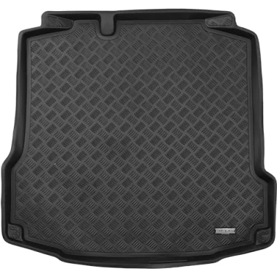 Abbildung von M MOTOS Antirutschmatte Auto Kofferraummatte passt für Skoda Rapid 2012 2019 Kompletter Schutz Ihr bei Allen Wetterbedingungen mit perfekt passenden Anti rutsch Matte