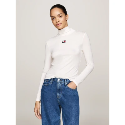 Abbildung von Tommy Jeans SLIM Badge Mockneck Langarmshirt, Damen, Größe: Large, Ancient white