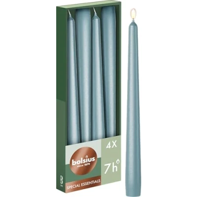 Abbildung von Bolsius Glatte Spitzkerzen Metallic Blau 4 Stück im Karton 24,5 cm Dekorative Haushaltkerzen Brenndauer 7 Stunden Unparfümierte Enthält Natürliches Pflanzenwachs Ohne Palmöl