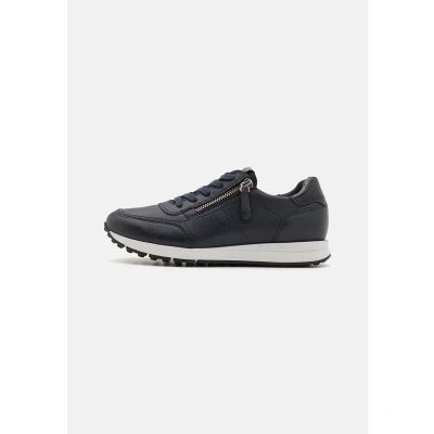 Abbildung von Paul Green Damen Slipper mit Relax Weite und Wechselfußbett, Frauen Low Top Sneaker,Halbschuhe,straßenschuhe,Strassenschuhe,Blau (Space/Ocean),41 EU / 7.5 UK