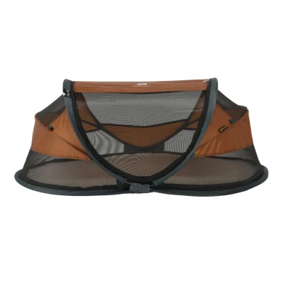 Abbildung von Deryan Baby Reisebett mit Matratze ab Geburt bis 2,5 Jahre Pop Up Babybett Babyzelt in 2 Sekunden aufgestellt inkl. Moskitonetz &amp; Reisetasche 120x75x50cm (Caramel)