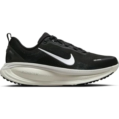 Abbildung von Nike Performance Vomero 18 Laufschuh Straße, Herren, Größe: 46, Black/summit white/coconut milk Schuhe