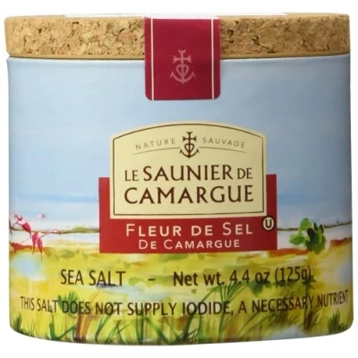 Abbildung von Le Saunier De Camargue Fleur Sel in 1 kg Dose, Premium Meersalz aus Süd Frankreich, Ideal zum Verfeinern von Gerichten