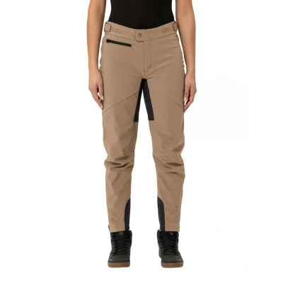 Abbildung von VAUDE Women&#039;s Qimsa Softshell Pants II Ganzjahres Biker Softshellhose Winddicht &amp; Funktionell Atmungsaktiv isolierend wasserdichte Besätze Elastischer Hosenbund Reflexelemente