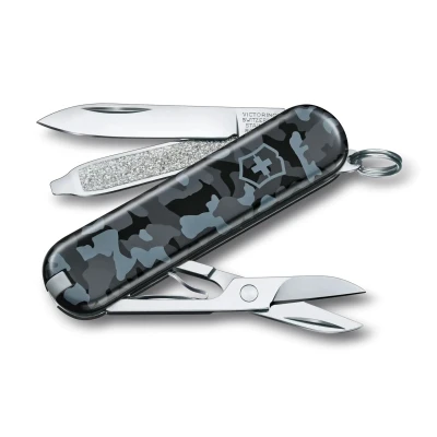 Abbildung von Victorinox Classic SD Navy Camouflage 7 Funktionen