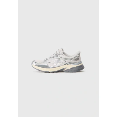 Abbildung von Skechers Slip On Sneaker &quot;STAMINA SPORT&quot;, Retro Sneaker, Schnürschuh mit Metallic Besätzen