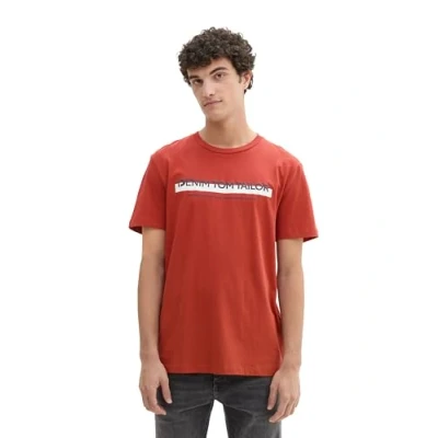 Abbildung von TOM TAILOR Denim Herren Slim Fit T Shirt mit Logo Print aus Baumwolle, velvet red, M