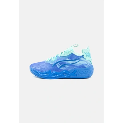 Abbildung von Puma MB.04 Lo Team Basketballschuhe Unisex Mit Colorful Ultra Blue Glimmer/New Navy Größe: 52