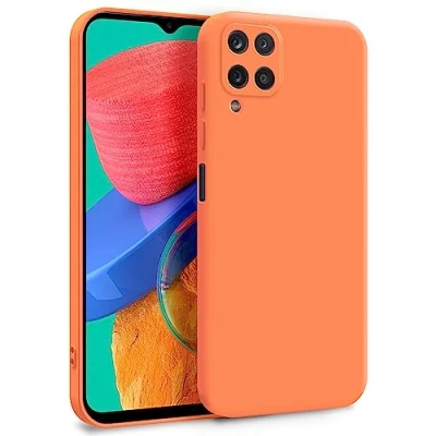 Abbildung von MyGadget Hülle für Samsung Galaxy M33 5G Zweilagige Handyhülle mit Kameraschutz Cover Innenfutter &amp; Silikon außen Orange