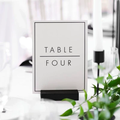 Abbildung von Ginger Ray Black &amp; White Wedding Table Numbers Nummernhalter und Karten, 12 Stück, Weiß/Schwarz