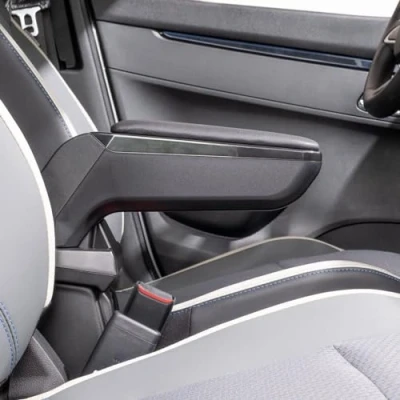 Abbildung von ARMSTER STANDARD Car Armlehne Kompatibel mit Hyundai i30 (PD, PDE) (2017) Erarbeitet in Leder Falten Auto Innen Zubehör großer Komfort